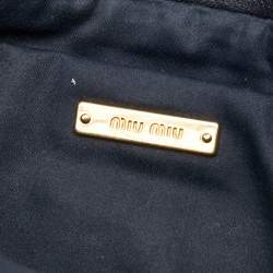 مملوكة مسبقًا Miu Miu Black Metalassé Leather Clutch