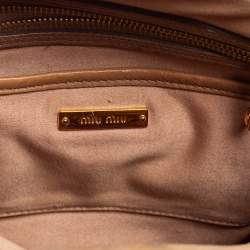 Pre Owned حقيبة كلتش ميو ميو ماتيلاس جلد بيج بمشبك 