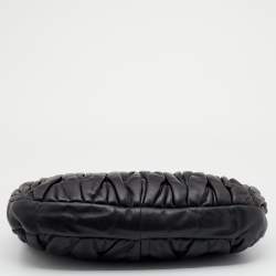 Pre Owned حقيبة هوبو ميو ميو كوفير جلد أسود ماتيلاس 