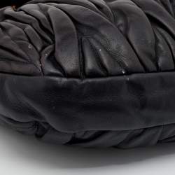 Pre Owned حقيبة هوبو ميو ميو كوفير جلد أسود ماتيلاس 