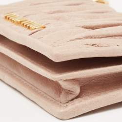 Pre Owned محفظة بطاقات ميو ميو جلد ماتيلاس وردي فاتح