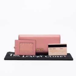 Pre Owned Miu Miu Pink Leather Logo Flap Continental Wallet