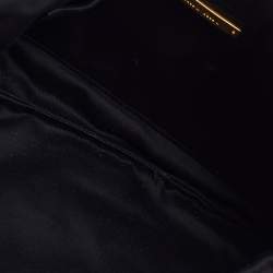 مملوكة مسبقًا Miu Miu Black Matelassé Leather Frame Clutch