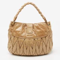 مملوكة مسبقًا Miu Miu Beige Matelassé Lux Leather Coffer Hobo