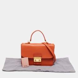 Pre Owned حقيبة ميو ميو مدراس جلد برتقالي بقلاب ويد علوية