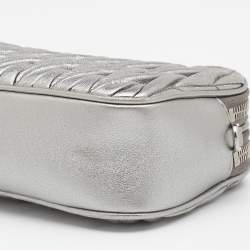 Pre Owned Miu Miu Silver Matelassé Leather Double Zip Crossbody Bag