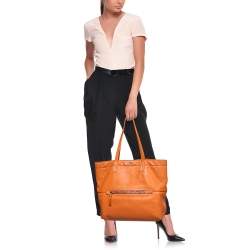 Pre Owned Miu Miu Orange Vitello Daino Leather Front Zipped Shopper Tote