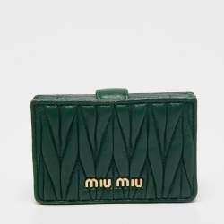 Pre Owned Miu Miu Green Matelasse Leather Card Holder