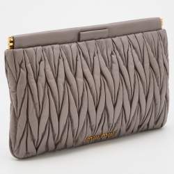 Pre Owned Miu Miu Grey Matelassé Leather Frame Clutch