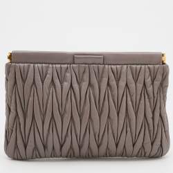 Pre Owned Miu Miu Grey Matelassé Leather Frame Clutch