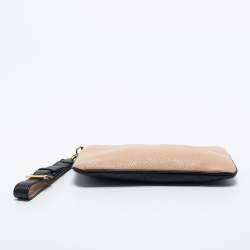 مملوكة مسبقًا Miu Miu Beige/Black Madras Leather Wristlet Clutch