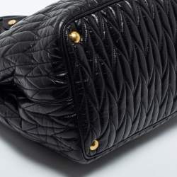 Pre Owned Miu Miu Black Matelassé Leather Bow Tote
