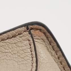 Pre Owned حقيبة كتف ميو ميو باندولير جلد مادراس بيج/أزرق مخضر