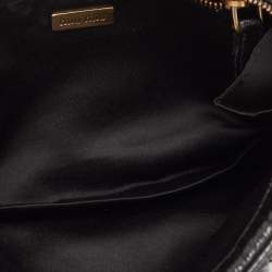 مملوكة مسبقًا Miu Miu Black Matelassé Patent Leather Zip Wristlet Pouch