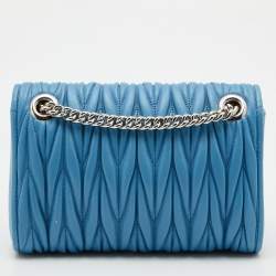 مملوكة مسبقًا Miu Miu Blue Matelassé Leather Flap Crossbody Bag