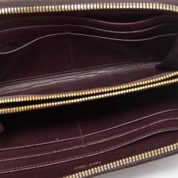 مملوكة مسبقًا Miu Miu Burgundy Matelassé Leather Zip Around Wallet