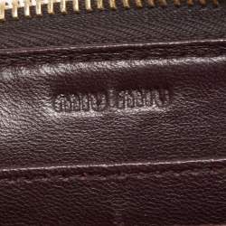 مملوكة مسبقًا Miu Miu Burgundy Matelassé Leather Zip Around Wallet