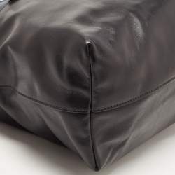 مملوكة مسبقًا Miu Miu Blue/Black Vitello Soft Leather Shopper Tote