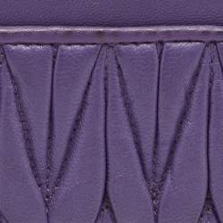 Pre Owned حافظة بطاقات ميو ميو جلد مادراس ذهبي ميتاليك