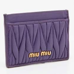 Pre Owned حافظة بطاقات ميو ميو جلد مادراس ذهبي ميتاليك