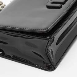 مملوكة مسبقًا Miu Miu Black Patent Leather Logo Flap Chain Bag
