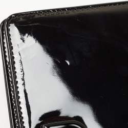 مملوكة مسبقًا Miu Miu Black Patent Leather Logo Flap Chain Bag