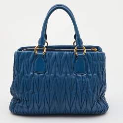 Pre Owned Miu Miu Blue Matelassé Leather Middle Zip Tote