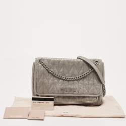مملوكة مسبقًا Miu Miu Grey Vitello Shine Leather Flap Shoulder Bag