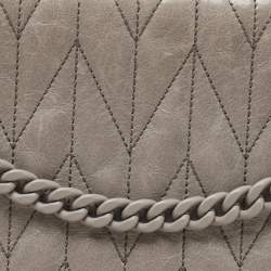 مملوكة مسبقًا Miu Miu Grey Vitello Shine Leather Flap Shoulder Bag