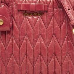 Pre Owned Miu Miu Light Red Matelassé Shine Leather Tote