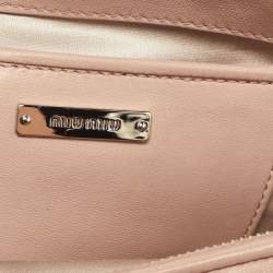 Pre Owned حقيبة كروس ميو ميو جلد ماتيلاس أسود بسحّاب مزدوج