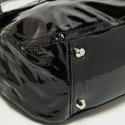 مملوكة مسبقًا Miu Miu Black Patent Leather Turnlock Top Handle Bag