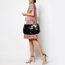 مملوكة مسبقًا Miu Miu Black Patent Leather Turnlock Top Handle Bag