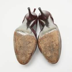 Pre Owned Miu Miu Plum Leather Cut Out Round Toe Pumps Size 37