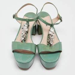 مملوكة مسبقًا Miu Miu Green Patent Leather Crystal Embellished Platform Ankle Strap Sandals Size 41