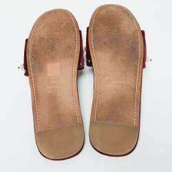 مملوكة مسبقًا صندل فلات ميو ميو مزخرف لؤلؤ صناعى قطيفة عنابي مقاس 35.5