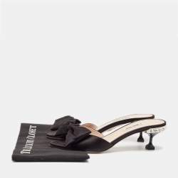 مملوكة مسبقًا Miu Miu Black Satin Bow Crystal Embellished Slide Sandals Size 39