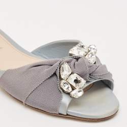 مملوكة مسبقًا صندل سلايد ميو ميو مزين عقدة مزخرفة كريستال كانفاس و ساتان أزرق فاتح مقاس 38