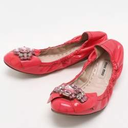 Miu Miu Pink Patent Leather Crystal Embellished Scrunch Ballet Flats Size 35.5