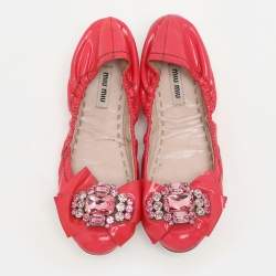 Miu Miu Pink Patent Leather Crystal Embellished Scrunch Ballet Flats Size 35.5