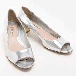 Miu Miu Silver Leather Crystal Embellished Block Heel Peep Toe Pumps Size 38.5