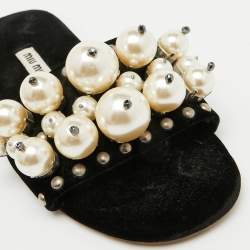 Pre Owned Miu Miu Black Velvet Faux Pearl Embellished Flat Slide Sandals Size 36