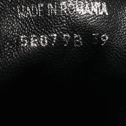 Pre Owned Miu Miu Navy Blue/White Velvet Faux Pearl Embellished Low Top Sneakers Size 39