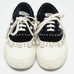 Pre Owned Miu Miu Navy Blue/White Velvet Faux Pearl Embellished Low Top Sneakers Size 39