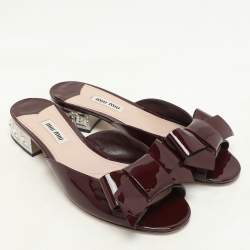 Miu Miu Burgundy Patent Leather Bow Crystal Embellished Heel Slide Sandals Size 37
