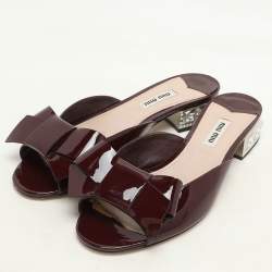 Miu Miu Burgundy Patent Leather Bow Crystal Embellished Heel Slide Sandals Size 37