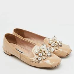 Miu Miu Beige Patent Leather Faux Pearls Ballet Flats Size 36