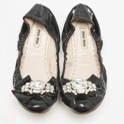 Miu Miu Black Patent Leather Crystal Embellished Scrunch Ballet Flats Size 38