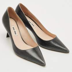 Miu Miu Black Crackled Leather Pointed Toe Pumps Size 35