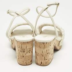 Pre Owned صندل بلاتفورم بحزام للكاحل جلد مبطن أبيض ميو ميو مقاس 38